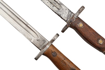 Lot 77 - A PAIR OF BRITISH 1907 BAYONETS