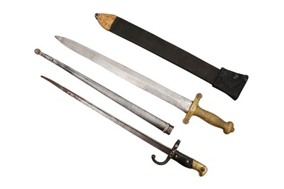 Lot 1693 - A FRENCH GLADIUS AND GRAS BAYONET