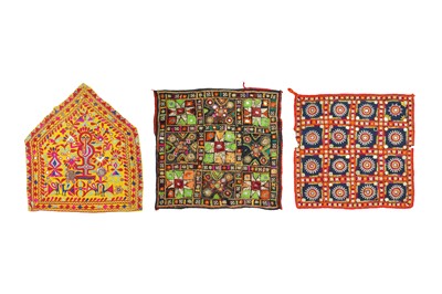 Lot 172 - A COLLECTION OF INDIAN TEXTILES