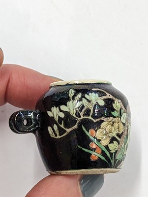 Lot 164 - A CHINESE SOFT-PASTE PORCELAIN FAMILLE-NOIRE BIRD FEEDER