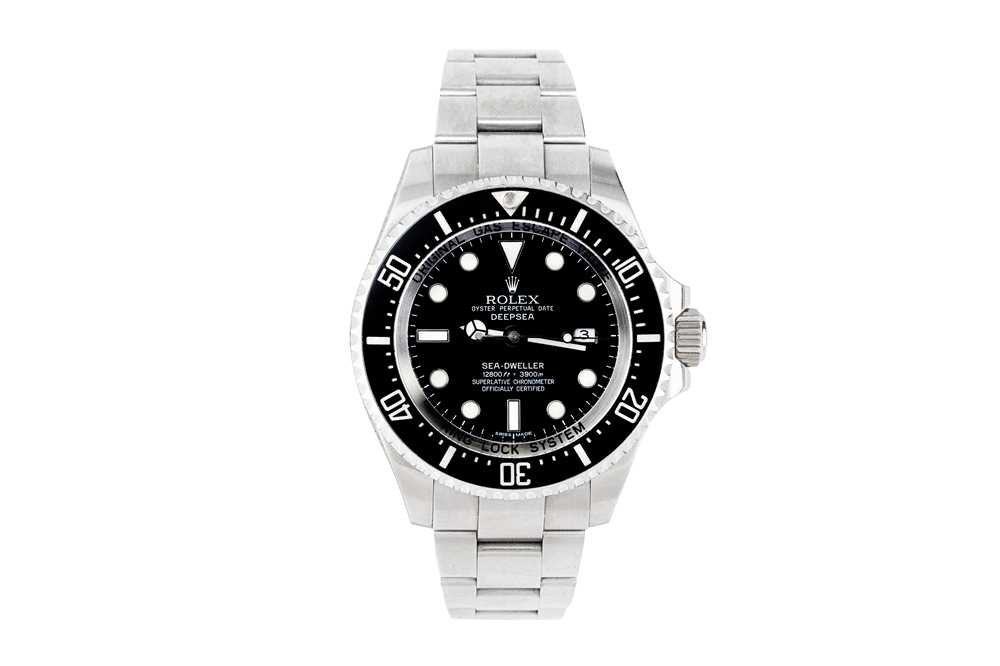 Lot 303 - ROLEX
