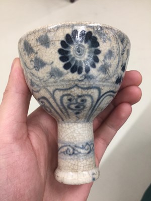 Lot 788 - A RARE VIETNAMESE BLUE AND WHITE 'FLOWERS' STEM CUP