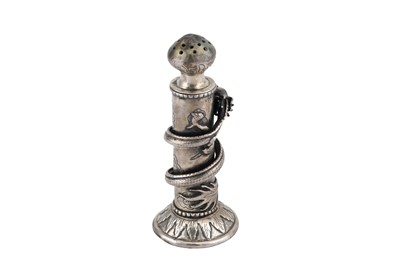 Lot 138 - An early 20th century Chinese Export silver pepper shaker, Shanghai circa 1920 by Yi Sheng retailed by Hung Chong