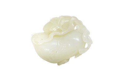 Lot 177 - A CHINESE WHITE JADE 'MELON' CARVING