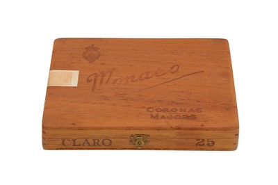 Lot 1726 - A SEALED BOX OF 25 CORTADO DELICIOSO CIGARS