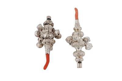 Lot 1203 - A VICTORIAN STERLING SILVER AND CORAL BABIES RATTLE, BIRMINGHAM 1891 BY GEORGE UNITE
