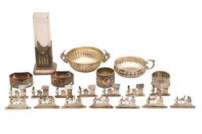 Lot 1226 - A MIXED GROUP OF SILVER ITEMS