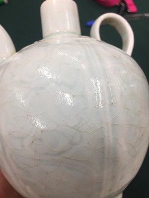 Lot 454 - A CHINESE SONG-STYLE QINGBAI EWER AND COVER