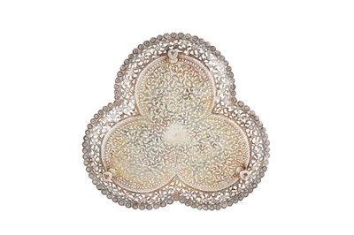 Lot 255 - AN ANGLO-INDIAN UNMARKED SILVER TEA TRAY