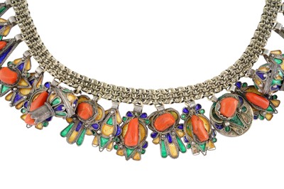 Lot 473 - AN ALGERIAN MEDITERRANEAN RED CORAL AND ENAMEL 'AZRAR' NECKLACE