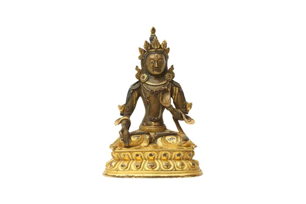 Lot 355 - A SINO-TIBETAN GILT-BRONZE FIGURE OF BUDDHA AMITAYUS