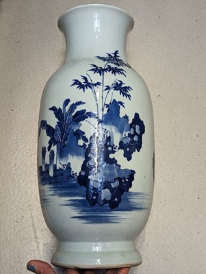 Lot 104 - A CHINESE BLUE AND WHITE 'FIGURATIVE' VASE