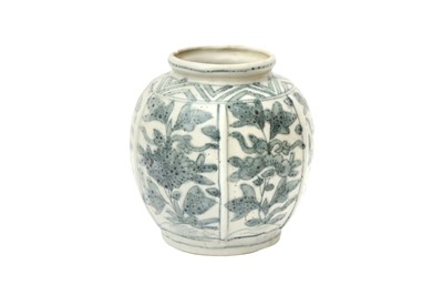 Lot 490 - A CHINESE BLUE AND WHITE 'BLOSSOMS' JAR