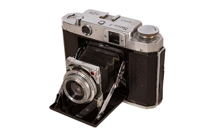 Lot 103 - A Mamiya 6 Folder Rangefinder Camera (Made In Occupied Japan)