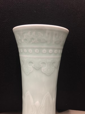 Lot 653 - A CHINESE CELADON-GLAZED ARCHAISTIC VASE