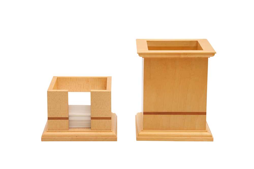 Lot 124 - A LINLEY PEN POT AND NOTE HOLDER