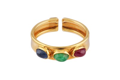 Lot 11 - A RUBY, SAPPHIRE AND EMERALD SUITE