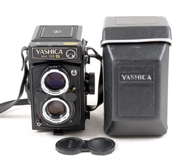 Lot 116 - Yashica Mat 124G Metered TLR Camera.