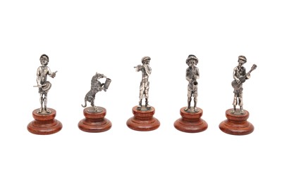 Lot 61 - A FIGURAL GROUP OF CONTINENTAL SILVER STREET MUSICIANS