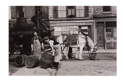 Lot 526 - Bert Hardy (1913-1995)