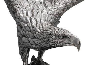Lot 269 - AN IMPRESSIVE LIFE-SIZE JAPANESE SILVERED COPPER-ALLOY AND BRONZE MODEL OF AN EAGLE BY MASATSUNE