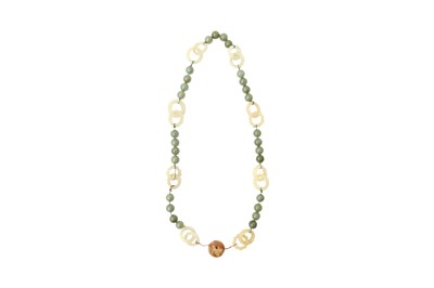 Lot 710 - A CHINESE JADE NECKLACE