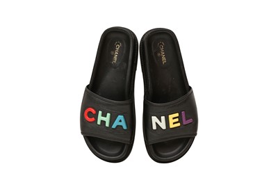 Lot 570 - Chanel Black Rainbow Logo Slides - Size 40