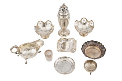 Lot 109 - A mixed group of sterling silver