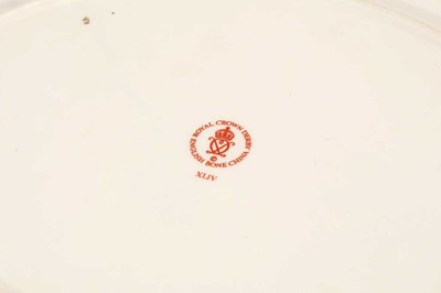 Lot 95 - A COLLECTION OF ROYAL CROWN DERBY GOLD AVES WARE WITH HERALDIC BORDERS