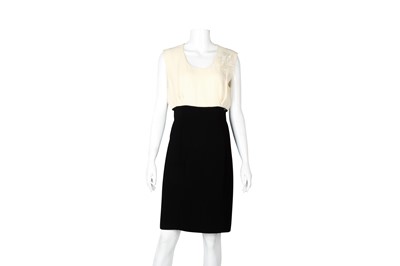 Lot 484 - Chanel Monochrome Silk Sleeveless Dress - Size 42