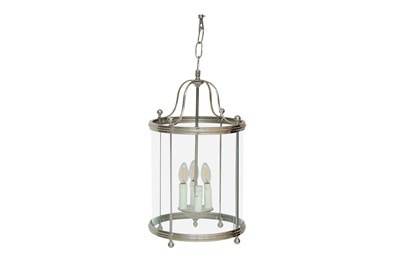 Lot 198 - A CONTEMPOARY ANTIQUE STYLE HANGING LANTERN LIGHT