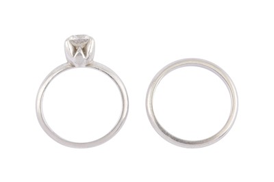 Lot 19 - A DIAMOND SINGLE-STONE RING AND A WEDDING BAND SET FROM THE 'CENTO COLLECTION' BY ROBERTO COIN, CIRCA 2007