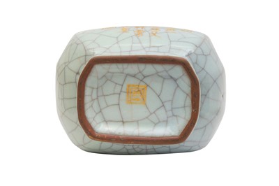 Lot 223 - A CHINESE GUAN CELADON CRACKLE-GLAZED VASE
