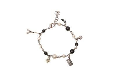 Lot 627 - Chanel Monochrome Pearl CC Charm Bracelet