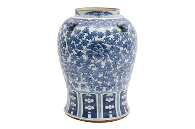 Lot 138 - A CHINESE BLUE AND WHITE BALUSTER JAR
