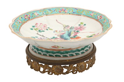 Lot 271 - A CHINESE FAMILLE-ROSE FOOTED DISH, 19TH CENTURY