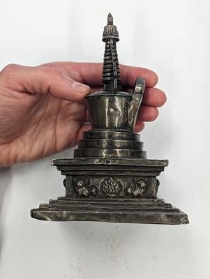 Lot 352 - A MONGOLIAN SILVER 'WHITE TARA' STUPA