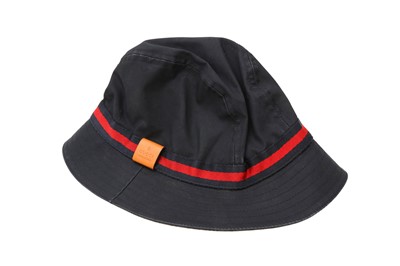 Lot 173 - Gucci Navy Web Bucket Hat - Size M