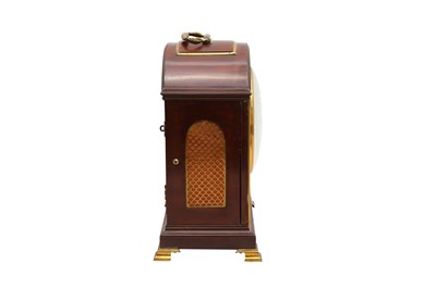 Lot 85 - A REGENCY BRACKET CLOCK BY HANDLEY AND MOORE