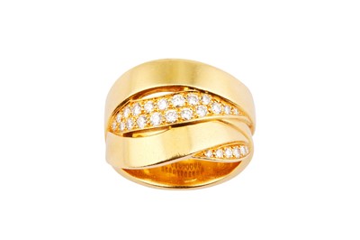Lot 58 - A DIAMOND RING BY CHANEL