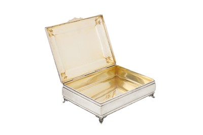 Lot 192 - An early 20th century Italian 800 standard silver cigarette box, circa 1930