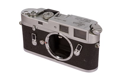 Lot 402 - A Leica M4 Rangefinder Camera Body