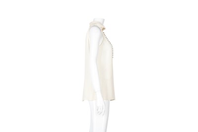 Lot 333 - Gucci Ivory Silk Crinkle Halter Neck Top - Size 42