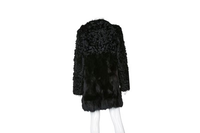 Lot 576 - Yves Solomon Black Fur Collarless Coat - Size 38