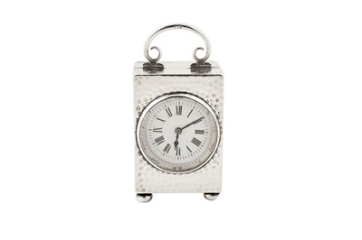 Lot 67 - An Edwardian sterling silver cased travelling time piece or carriage clock, Birmingham 1901 by Douglas Clock Co