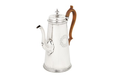 Lot 457 - A George II sterling silver coffee pot, London 1733 by Gabriel Sleath (this mark reg. 17th June 1720)