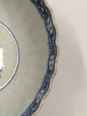 Lot 172 - A CHINESE BLUE AND WHITE FOLIATE 'BLOSSOMS' BOWL