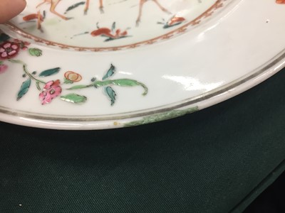 Lot 212 - A CHINESE FAMILLE-ROSE 'DEER AND PEONIES' DISH