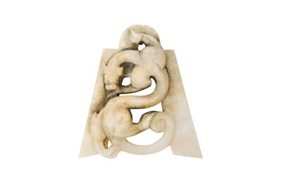 Lot 732 - A CHINESE GREY JADE ARCHAISTIC 'CHILONG' PENDANT