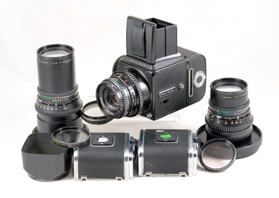 Lot 86 - Black 3-Lens Hasselblad 500C/M Outfit.